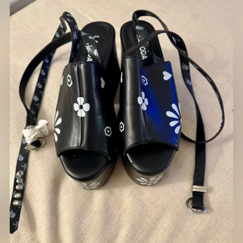 La Moda SO LUCKY PLATFORM SANDALS